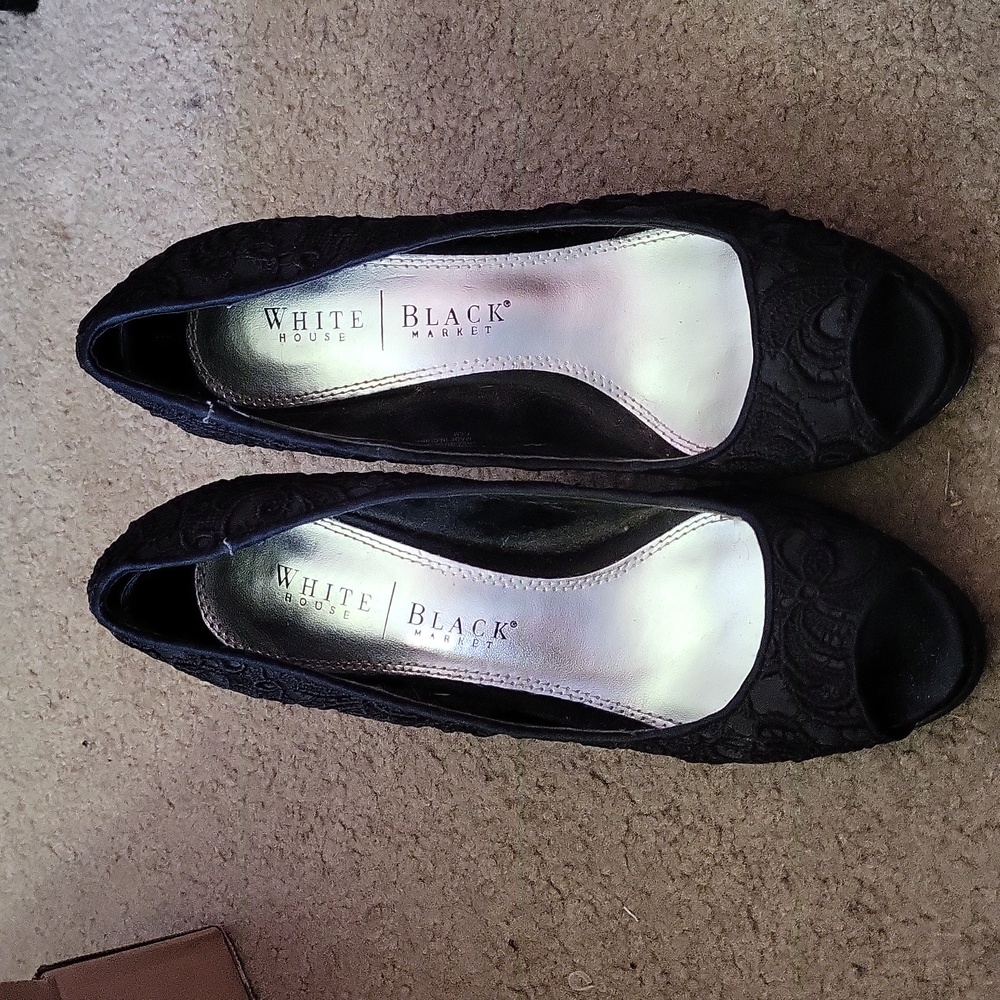 White House Black Market, Size 7.5M, black heels